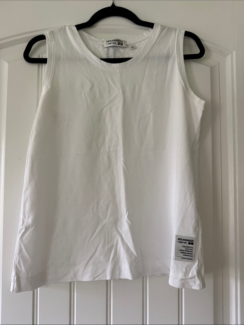 NWOT White Crewneck Sleeveless Tank